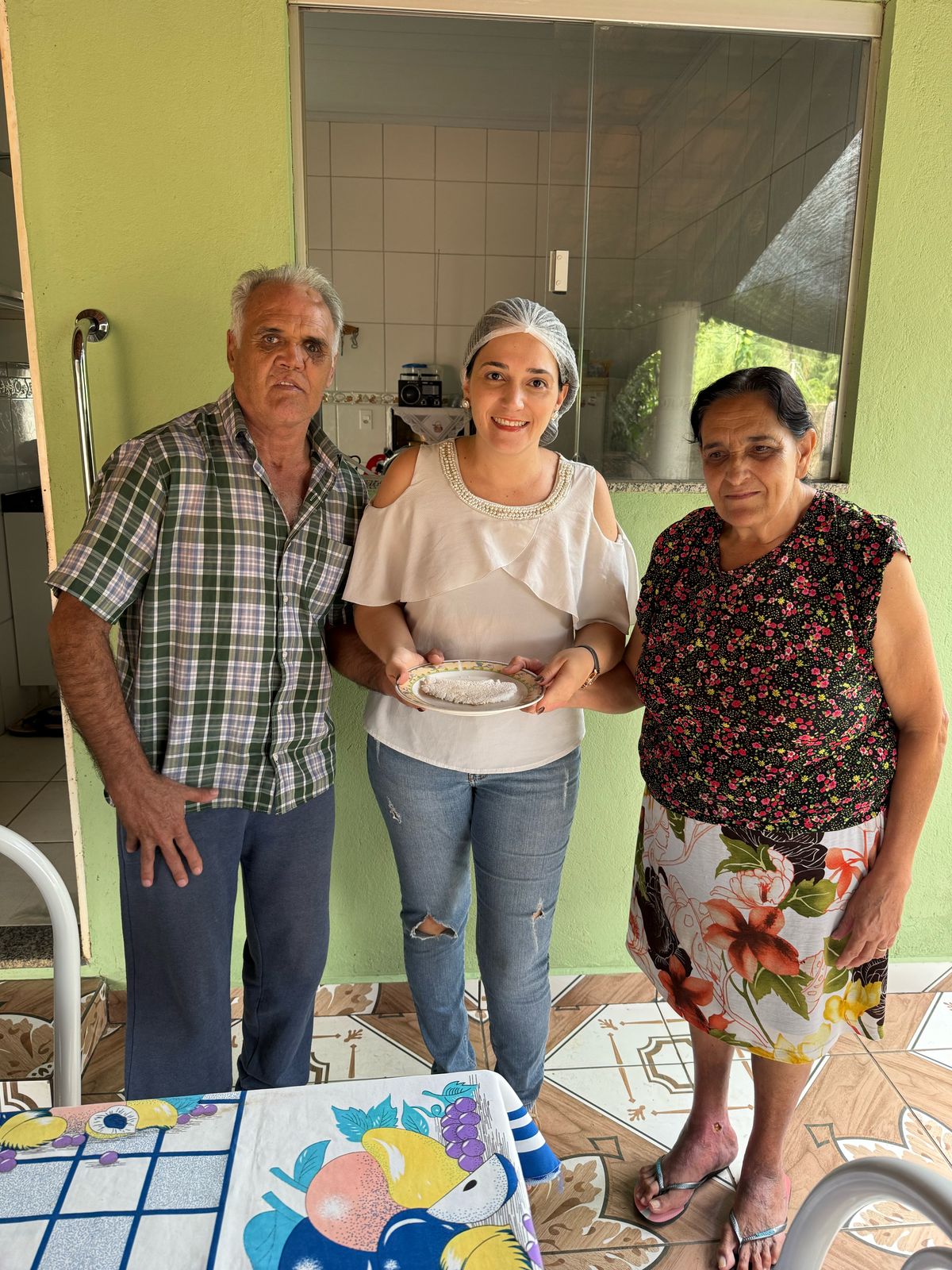 Acamados recebem aporte nutricional em Cascalho Rico