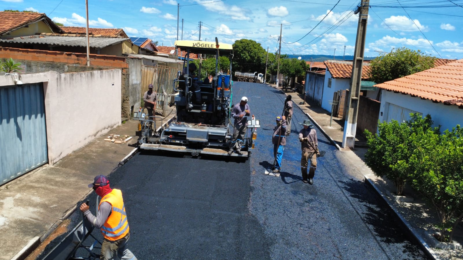 Prefeitura realiza Recapeamento Asfáltico em Cascalho Rico