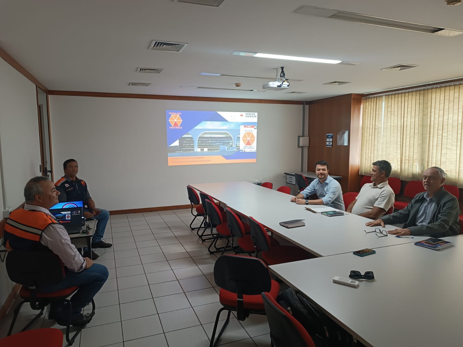 Defesa Civil Estadual estrutura nova COMPDEC em Cascalho Rico