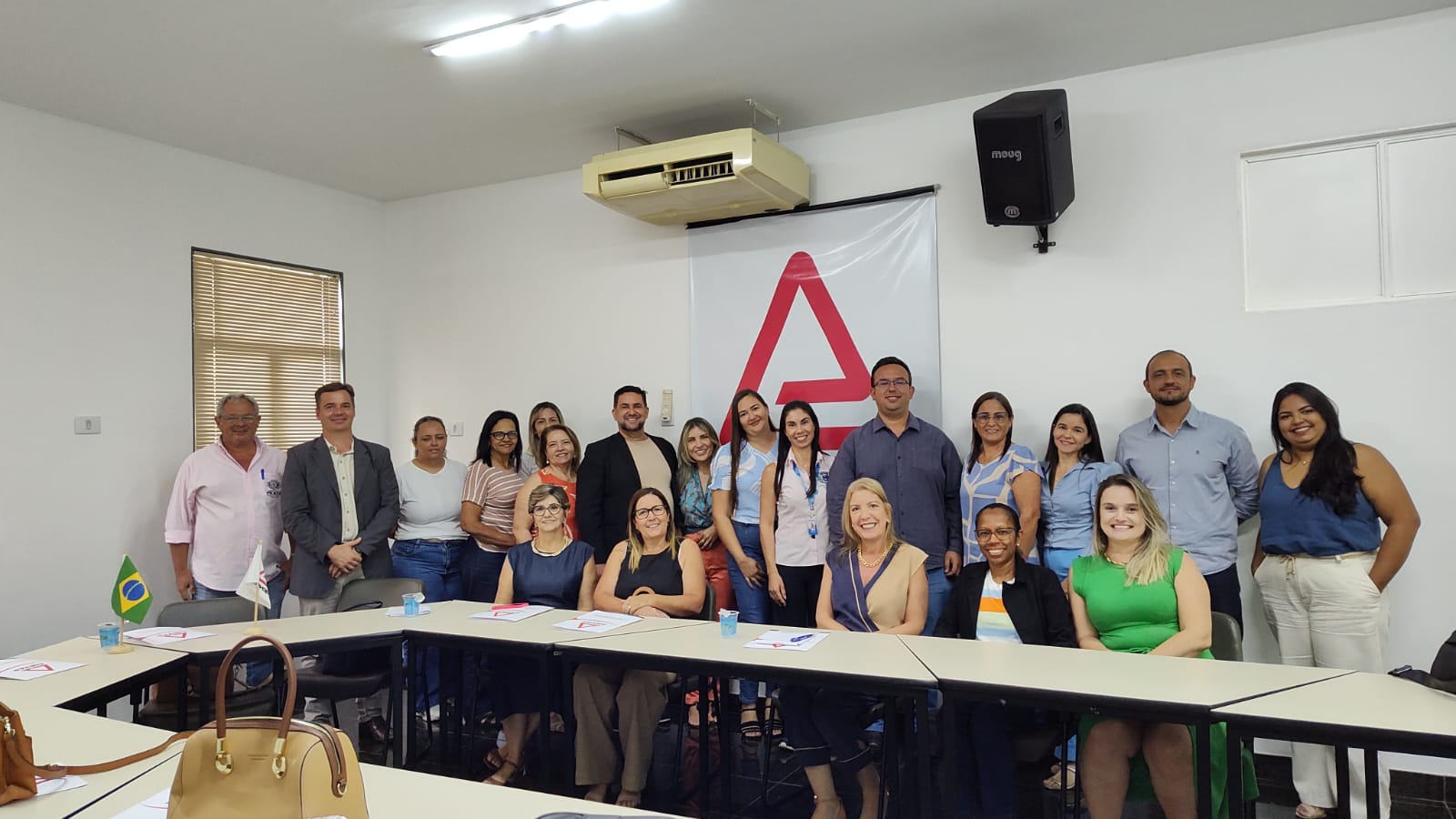 Encontro de Gestores da Educação e Cultura na AMVAP em Uberlândia