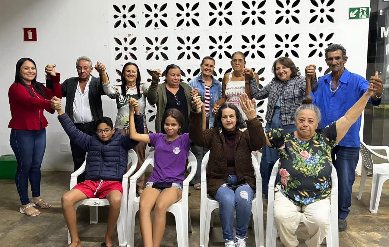 GRUPO DE MÃOS DADAS - TERAPIA COMUNITÁRIA INTEGRATIVA